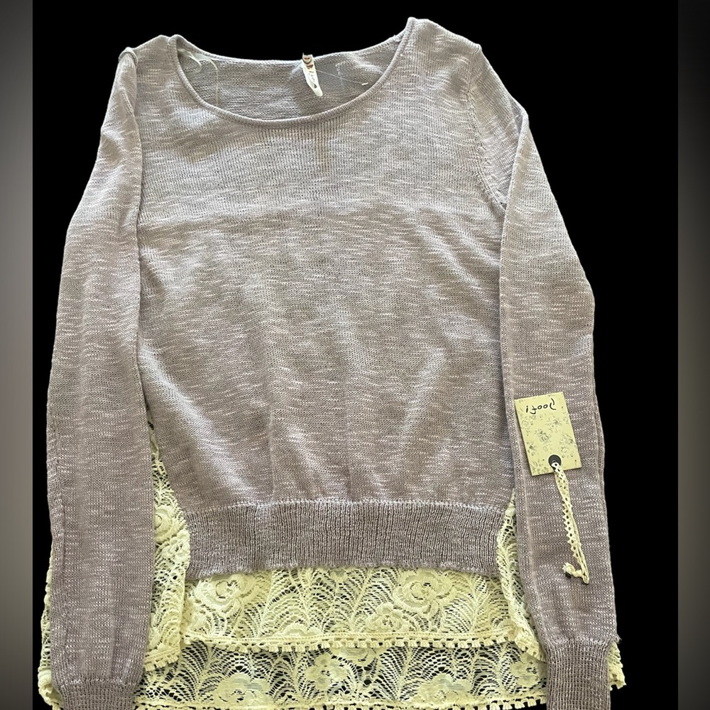 *NEW* POOF! LAVENDER AND BEIGE LACE SWEATER.